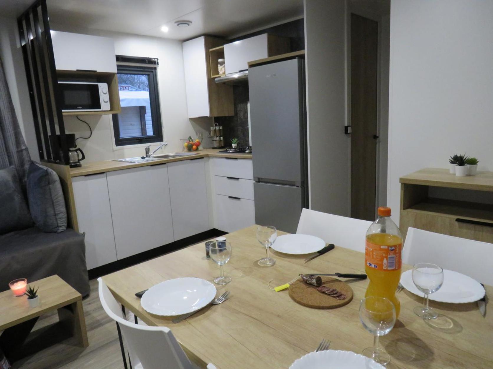 Camping Les P'Tites Maisons Dans La Prairie Sallertaine Buitenkant foto